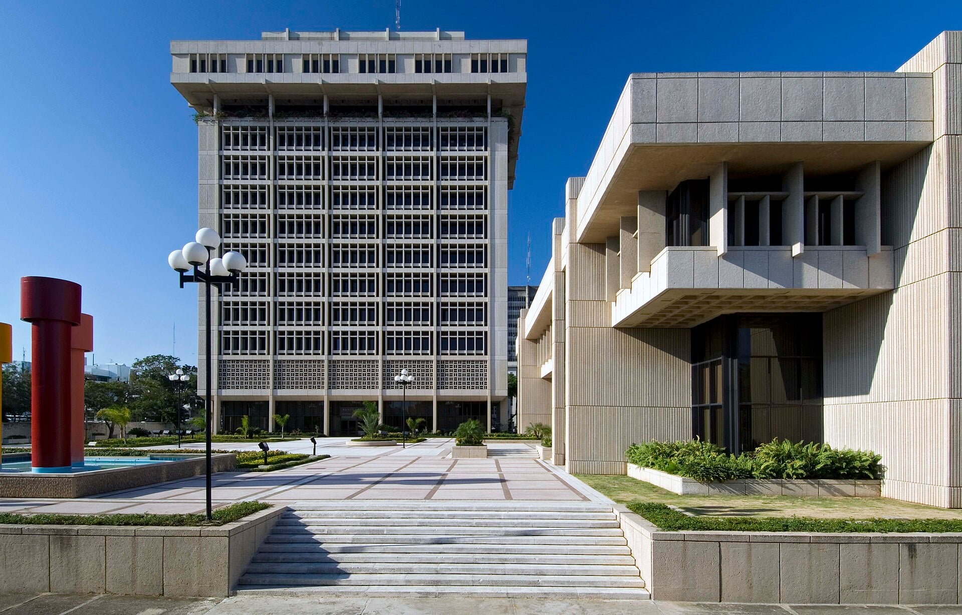 Who Runs Dominican Republic&rsquo;s Economy in 2026
